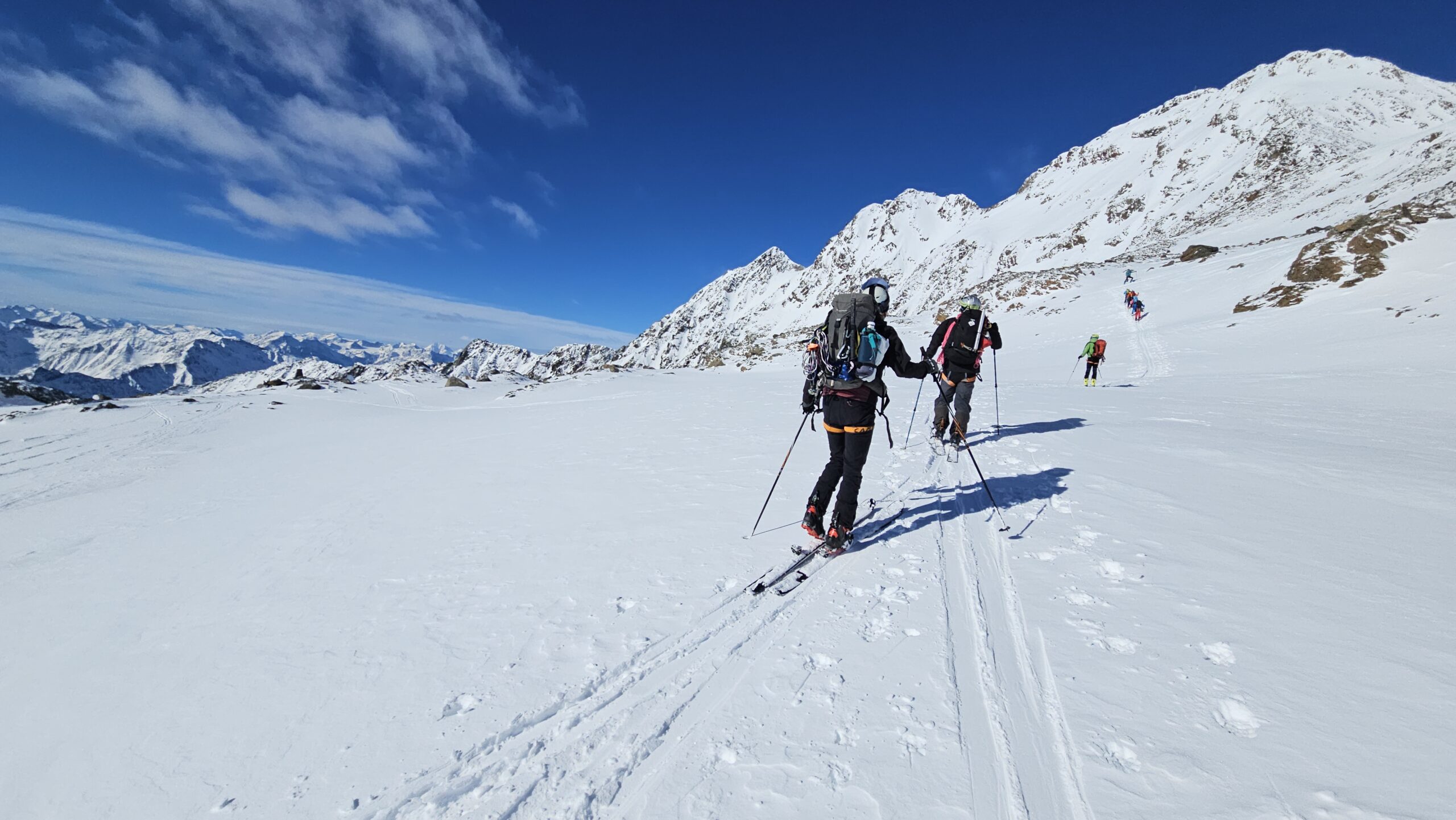 CURSO ESQUÍ DE MONTAÑA EN BENASQUE 28 AL 31 DE MARZO 2024