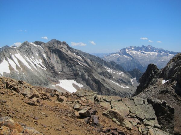 Montaña: Ascensión Pico Perdiguero (3219m), Pirineos 28-29 junio 2025.