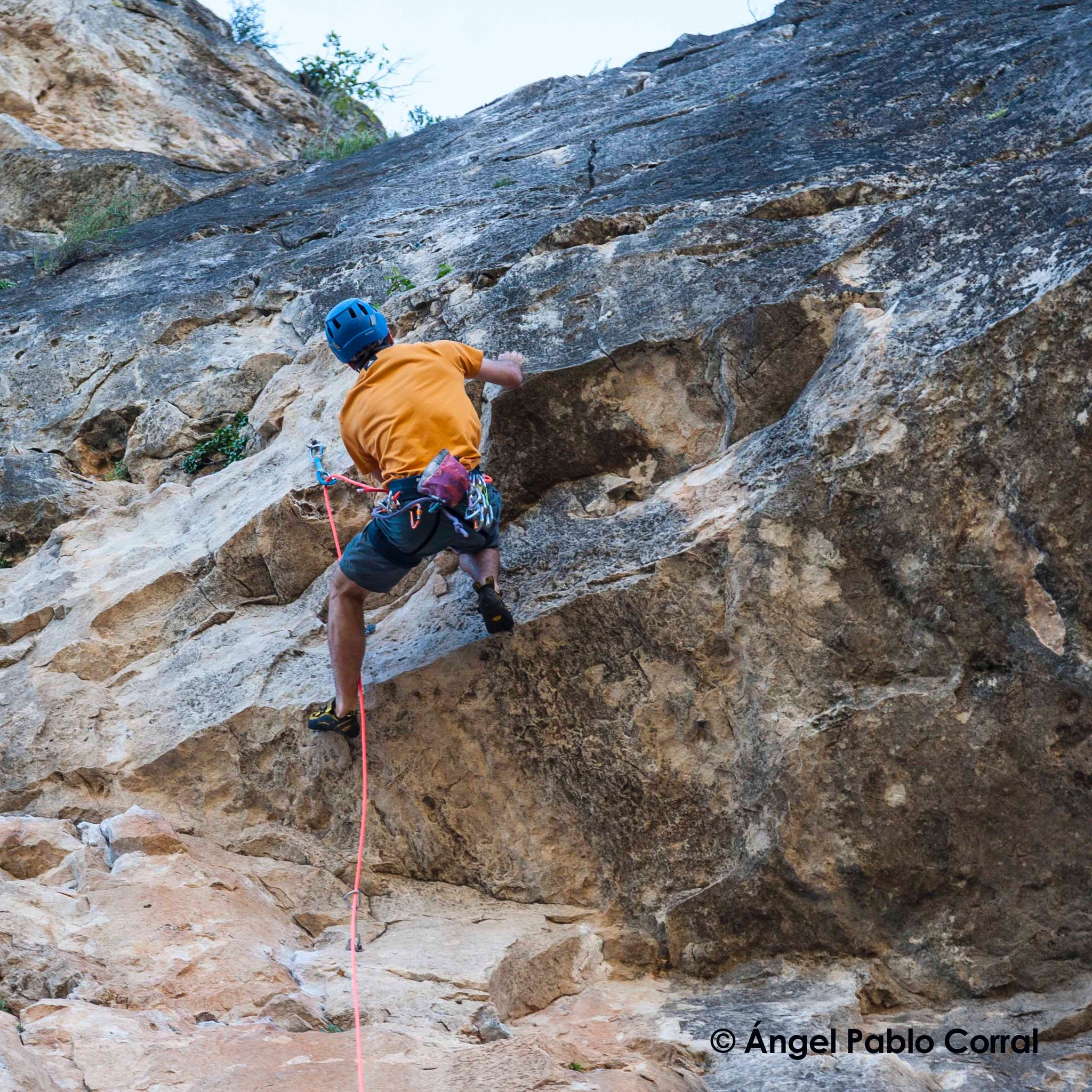 Curso de Montañismo avanzado: introducción al uso de la cuerda en montaña
