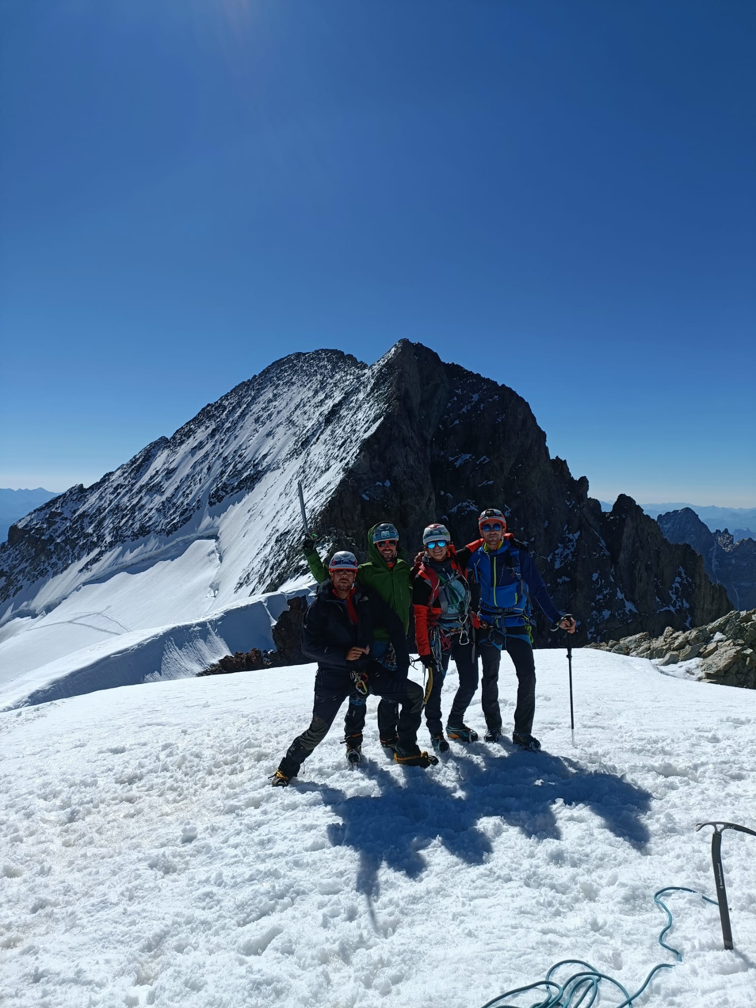 Charla-Coloquio Alpino + picoteo: Jóvenes Peñalaros por los Alpes y la Cordillera Blanca